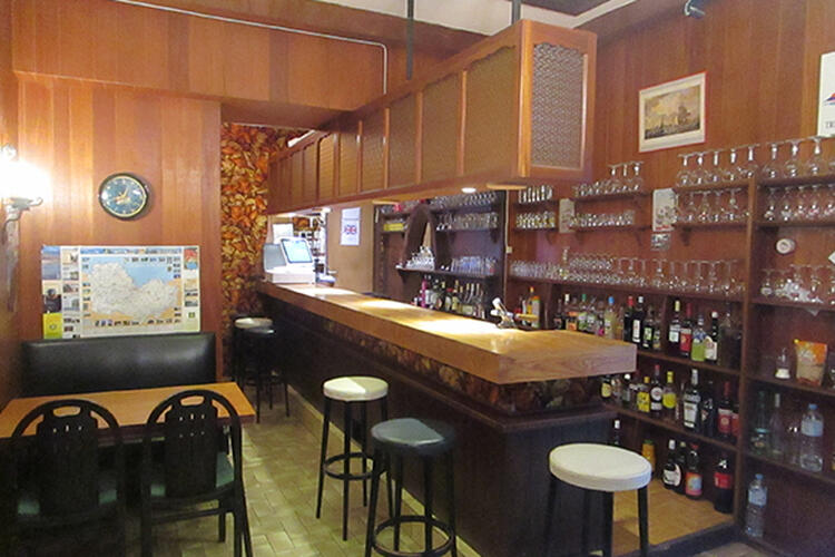 L'hôtel L'Ecume de Mer dispose d'un bar et d'un restaurant à Trébeurden